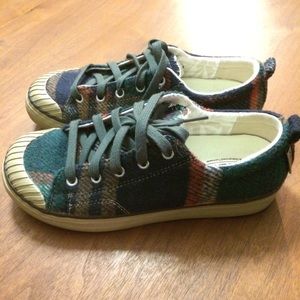 keen elsa wool sneaker